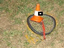 K tragické nehodě došlo ve čtvrtek 12. října kolem osmé hodiny večer na silnici u Dunajovic na Jindřichohradecku. Při střetu s osobním autem tam zemřel cyklista.