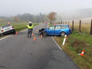 Při tragické nehodě na silnici  mezi Litochovicemi a Volyní zemřel sedmdesátiletý řidič osobního auta.