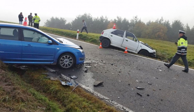 Při tragické nehodě na silnici  mezi Litochovicemi a Volyní zemřel sedmdesátiletý řidič osobního auta.