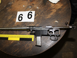 Zbraně, které Národní centrála proti organizovanému zločinu, zabavila.