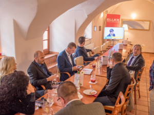 Jihočeské hnutí ANO slaví vítězství ve sněmovních volbách.