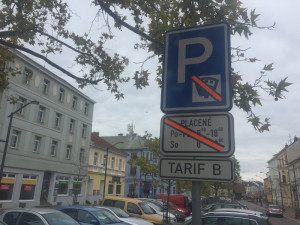Kvůli opravám mohou lidé na Lannovce parkovat zadarmo