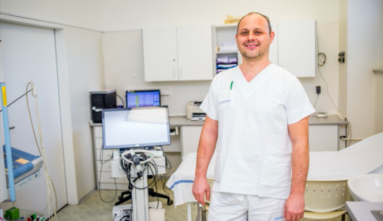 Cerebrovaskulárního sympozia v Japonsku se aktivně zúčastní neurochirurg Jiří Fiedler z českobudějovické nemocnice.