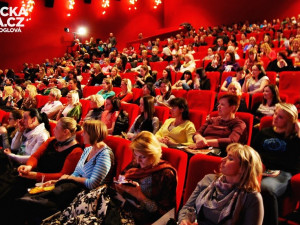 Návštěvnost i tržby kin v létě mírně vzrostly