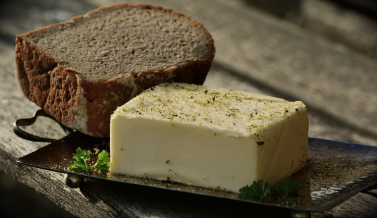 Lup na vánoční cukroví zarazila ostraha. Cílem bylo máslo