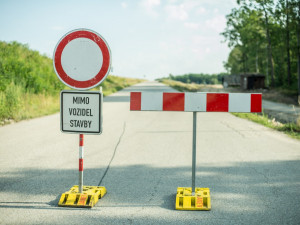 Rekonstrukce silnice mezi Češnovicemi a Němčicemi skončí o tři týdny dříve