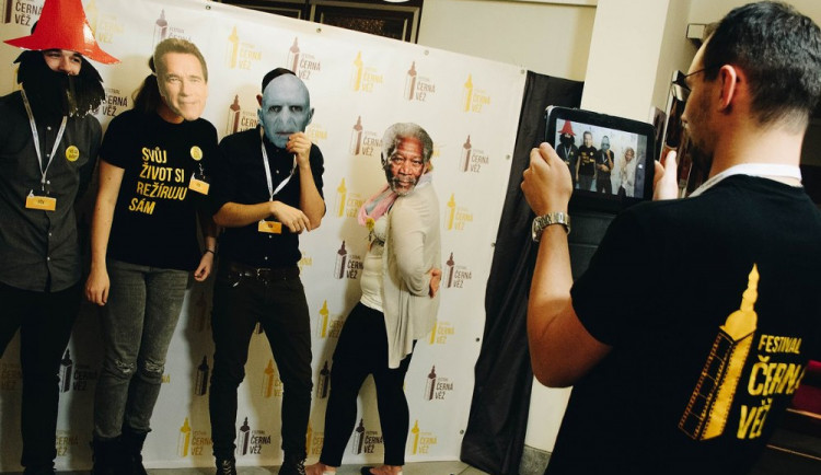 Fotokoutek baví nejednoho diváka.