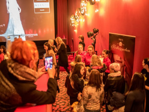 Listopadová Dámská jízda v CineStaru.