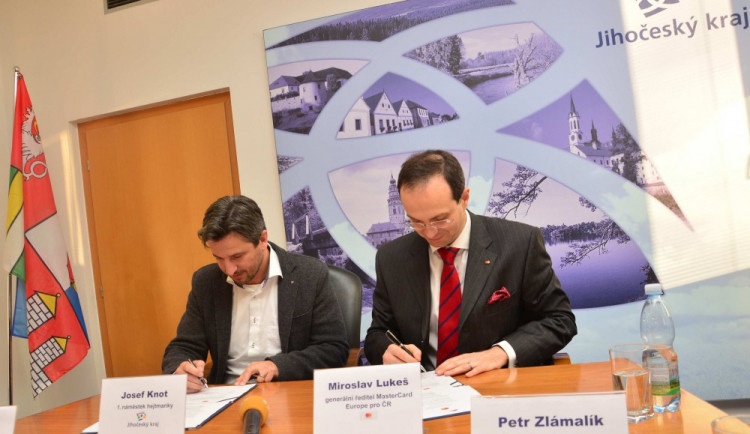 Podpis memoranda: Knot - Lukeš