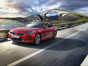 Navštivte nový salon KIA Auto Future, prohlédněte si ikonický model KIA Stinger.