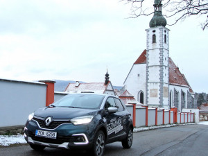 Fešák (nejen) pro dámy. Nový Captur zaujme vzhledem i jízdními vlastnostmi