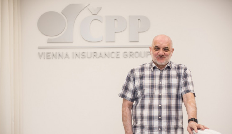 Česká podnikatelská pojišťovna v úterý 2. ledna otevře nové pracoviště v Igy centru na Pražské třídě v Českých Budějovicích. Na snímku je regionální ředitel Pavel Cepek.