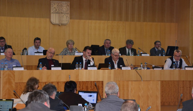 Zastupitelé schválili návrh rozpočtu Jihočeského kraje na příští rok.