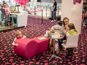 Malování na obličej bylo oblíbenou atrakcí.