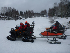 Členové Horské služby Šumava trénovali použití motorových transportních prostředků či vyhledávání lidí v terénu.