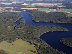 České vodní nádrže prozrazují, jak hospodaříme v krajině i jak se mění klima