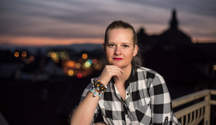 SOUTĚŽ: Čakrový náramek je vhodný naprosto pro každého, říká Petra Frková Fojtíková