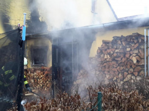 Požár garáže v Českých Budějovicích