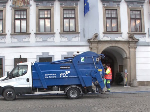 Odpadové taxi odvezlo za měsíc z Budějc 167 tun odpadu