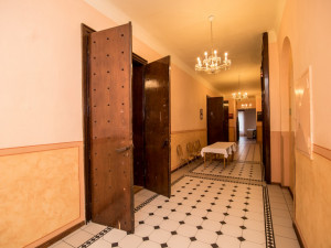 Město České Budějovice hodlá Dům kultury Slavie v Českých Budějovicích přenechat na patnáct let zájemci, který ho opraví a bude provozovat.