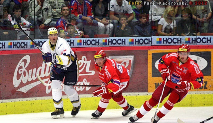 Jaromír Jágr hrál naposledy v dresu Kladna v Budvar aréně v roce 2012