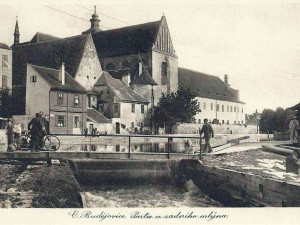 DRBNA HISTORIČKA: Za klášterem se bílilo prádlo a řeku sjížděli voraři