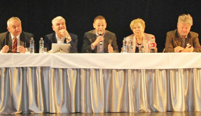 Představitelé kraje v čele s hejtmankou Ivanou Stráskou se setkávají se starosty jihočeských měst, městeček a obcí.