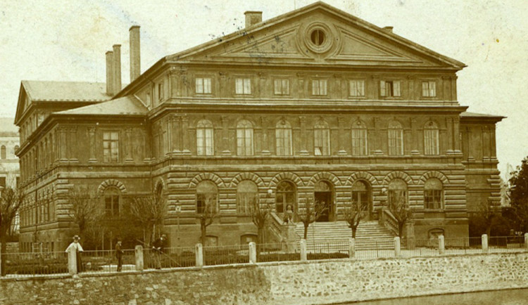 České Budějovice objektivem Milana Bindera a perem Martina Maršíka: Slávie neboli Armaďák poprvé