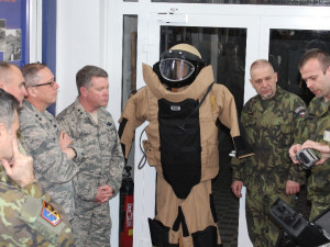 Výcvikové aktivity 15. ženijního pluku budou v letech 2018 a 2019 zaměřeny zejména na prohloubení vzájemné spolupráce při přípravě specialistů EOD a v oblasti výcviku ženistů