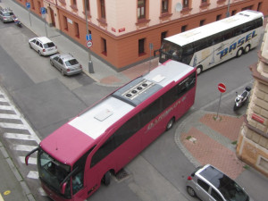 Složité manévry řidičů autobusů 3