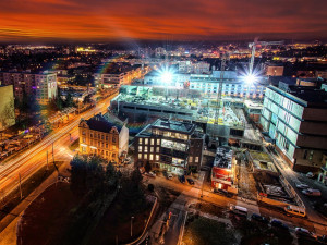 IGY centrum je dokončené.
