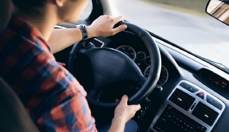 Řidičák si od začátku roku vyměnilo 30 tisíc řidičů, půl milionu motoristů výměna ještě čeká