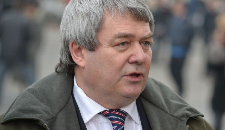 Vojtěch Filip znovu zpochybnil důvěryhodnost ANO a Babiše