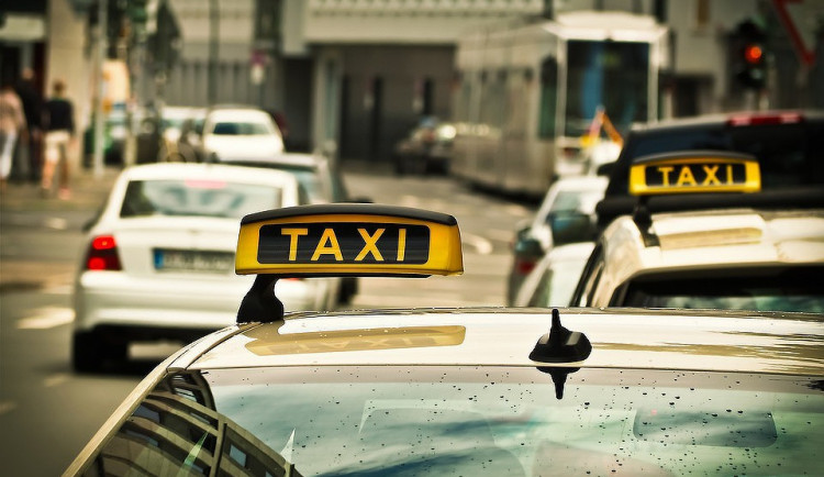 Spolek taxikářů bojuje za zavedení zkoušky z místopisu. Čeká se na rozhodnutí zastupitelstva