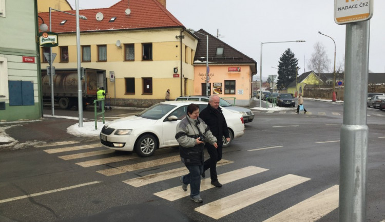 Bezpečnost jednoho z nejfrekventovanějších předchodů ve Vodňanech zvýšilo nové osvětlení
