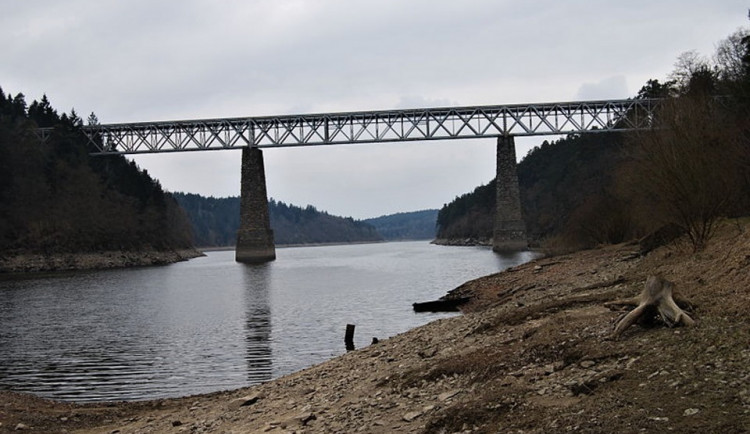 Správa železnic chystá opravu mostu přes Orlík za 350 milionů korun