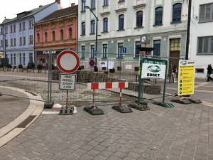 Lannova třída v Českých Budějovicích je od pondělí 19. března částečně uzavřena pro automobily.