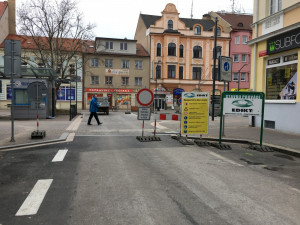 Lannova třída v Českých Budějovicích je od pondělí 19. března částečně uzavřena pro automobily.