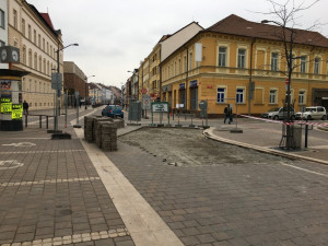 Lannova třída v Českých Budějovicích je od pondělí 19. března částečně uzavřena pro automobily.
