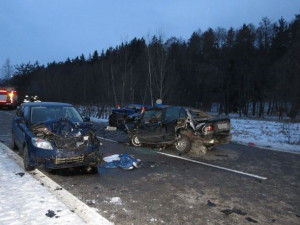 AKTUALIZOVÁNO: Řidič zemřel na následky zranění z dopravní nehody u Hořic na Šumavě