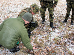 Instruktory EOR tvoří specialisté ze 151. ženijního praporu, 4. brigády rychlého nasazení a 7. mechanizované brigády