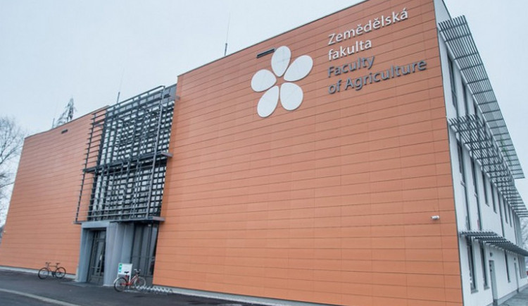 Zemědělská fakulta Jihočeské univerzity.