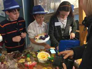 Jihočeské děti využily blížících se Velikonoc a zkusily si obchodovat.