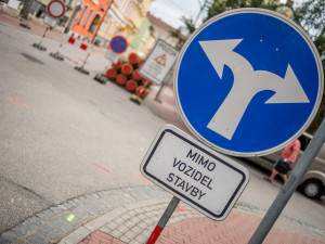 DOPRAVNÍ INFO: Silničáři opravují další cesty. Proto je potřeba počítat s uzavírkami