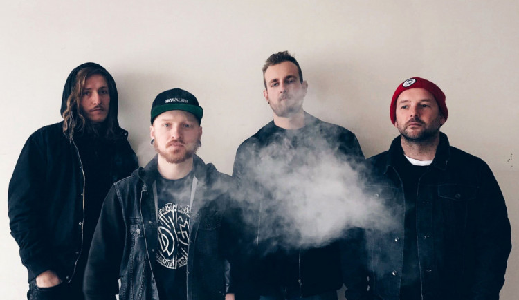 Marked As An Enemy je mladá čtyřčlenná kapela hrající mix moderního metalcore a post hardcore.