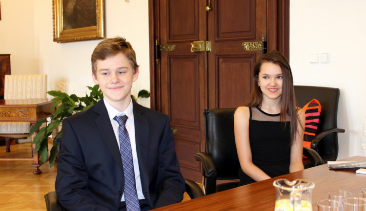 Nadaní krasobruslaři na návštěve u primátora