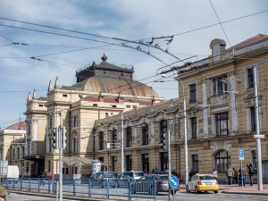 CO VY NA TO? Budova nádraží potřebuje podle Budějčáků kompletně opravit