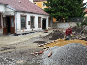 Na začátku bylo hodně práce.