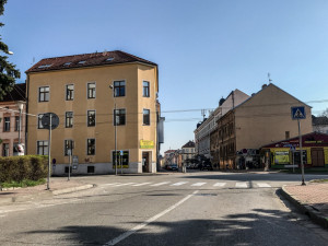 Velmi frekventovanou křižovatku Jírovcovi a Pekárenské ulice čeká rekonstrukce.
