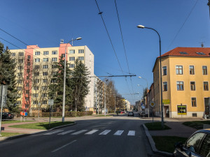 Velmi frekventovanou křižovatku Jírovcovi a Pekárenské ulice čeká rekonstrukce.